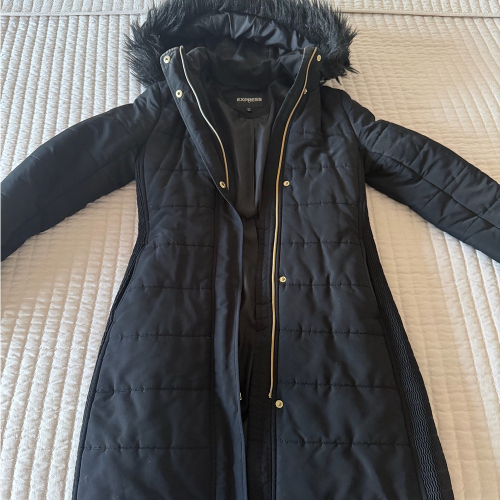 Express Women's Black Quilted Long Hooded Puffer Coat with Faux Fur Trim